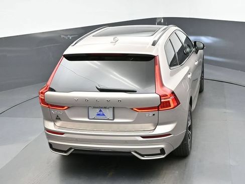 Used 2024 Volvo XC60 B5 Core w/ Protection Package Premier AWD/4WD image 21