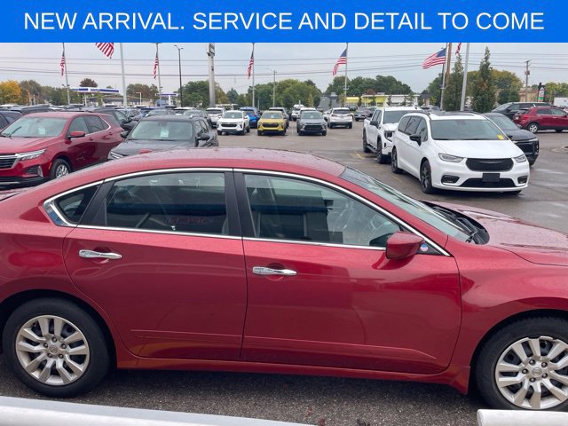 Used 2014 Nissan Altima 2.5 S w/ Display Audio Package FWD image 21