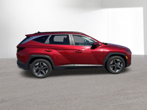 Used 2025 Hyundai Tucson SEL FWD image 33