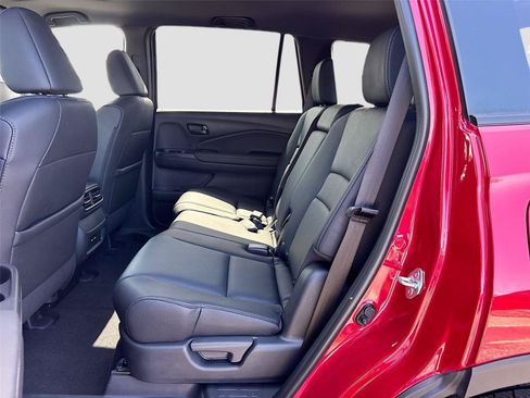 Certified 2024 Honda Passport EX-L image 29