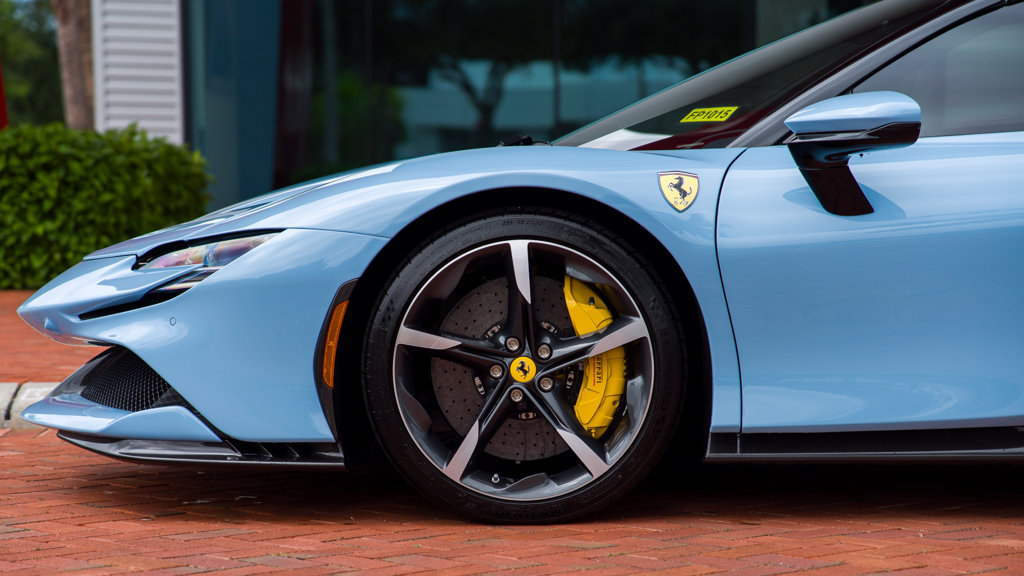 Used 2025 Ferrari SF90 Spider AWD/4WD image 2
