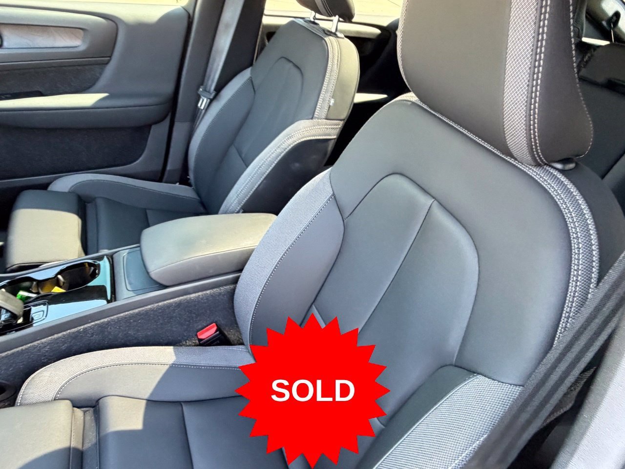 Certified 2023 Volvo C40 Recharge Core AWD/4WD image 29