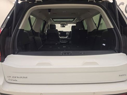 Certified 2025 Ford Expedition Max Platinum image 17