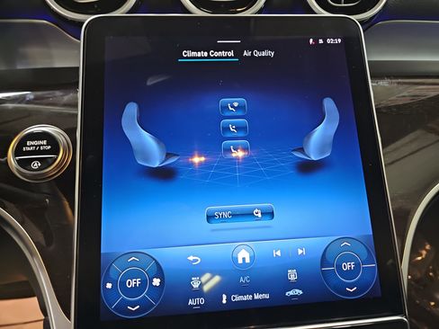 Certified 2025 Mercedes-Benz GLC 300 image 24