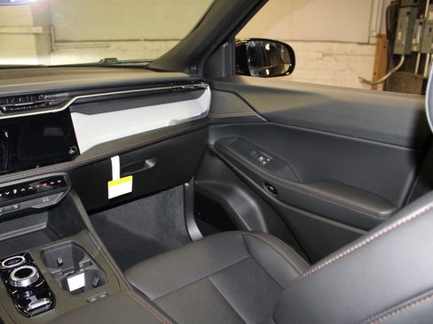 New 2026 Jeep Cherokee Limited AWD/4WD image 34