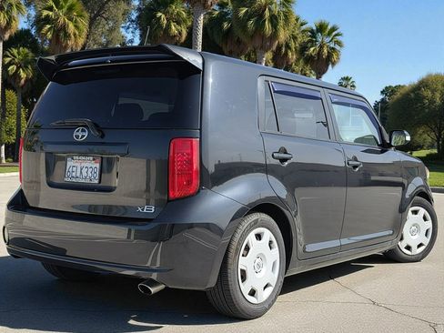 Used 2009 Scion xB image 6