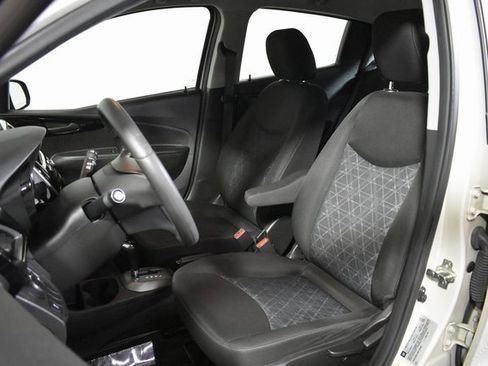 Used 2021 Chevrolet Spark LT image 9