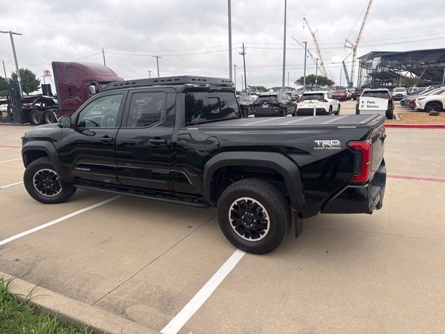 Used 2024 Toyota Tacoma TRD Off-Road w/ TRD Off Road Premium Package AWD/4WD image 5