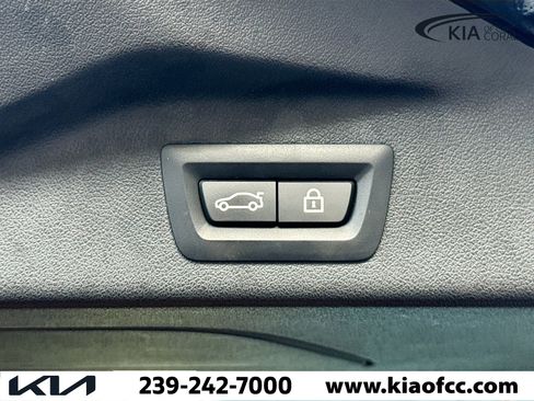 Used 2023 BMW X7 xDrive40i w/ M Sport Package image 14