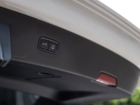 Certified 2021 Porsche Cayenne S AWD/4WD image 31