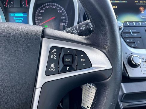 Used 2017 Chevrolet Equinox LT w/ Driver Confidence Package II image 11