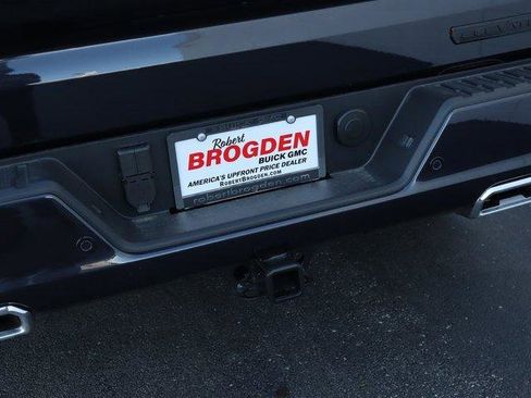 New 2026 GMC Sierra 1500 Elevation w/ Elevation Premium Package image 7