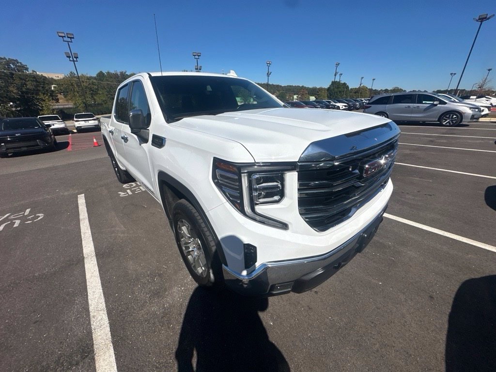Used 2025 GMC Sierra 1500 SLT AWD/4WD image 1