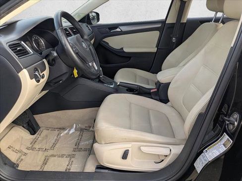 Used 2013 Volkswagen Jetta TDI image 14