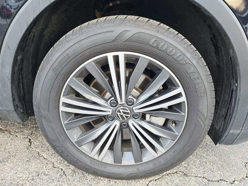 Used 2024 Volkswagen Tiguan Wolfsburg Edition image 19