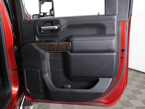 Used 2022 GMC Sierra 2500 Denali image 30