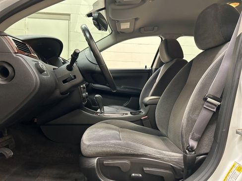 Used 2011 Chevrolet Impala LT image 7