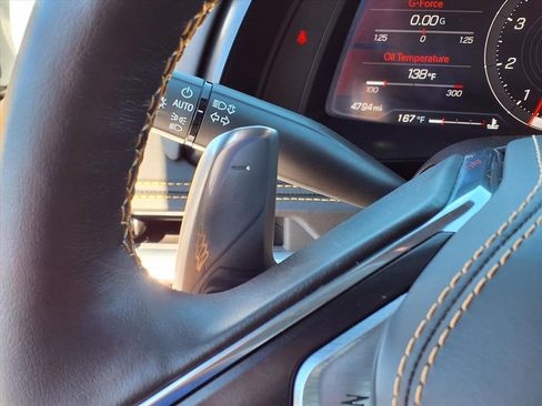 Used 2022 Chevrolet Corvette Stingray Premium Conv w/ Z51 Performance Package image 37