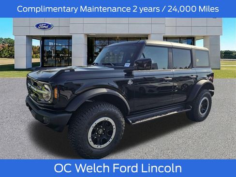 New 2026 Ford Bronco Outer Banks w/ Sasquatch Package AWD/4WD image 4