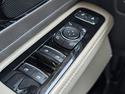 Used 2023 Lincoln Aviator 2WD image 29
