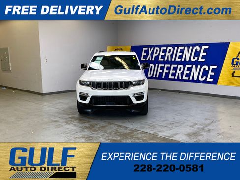 Used 2024 Jeep Grand Cherokee Limited AWD/4WD image 3