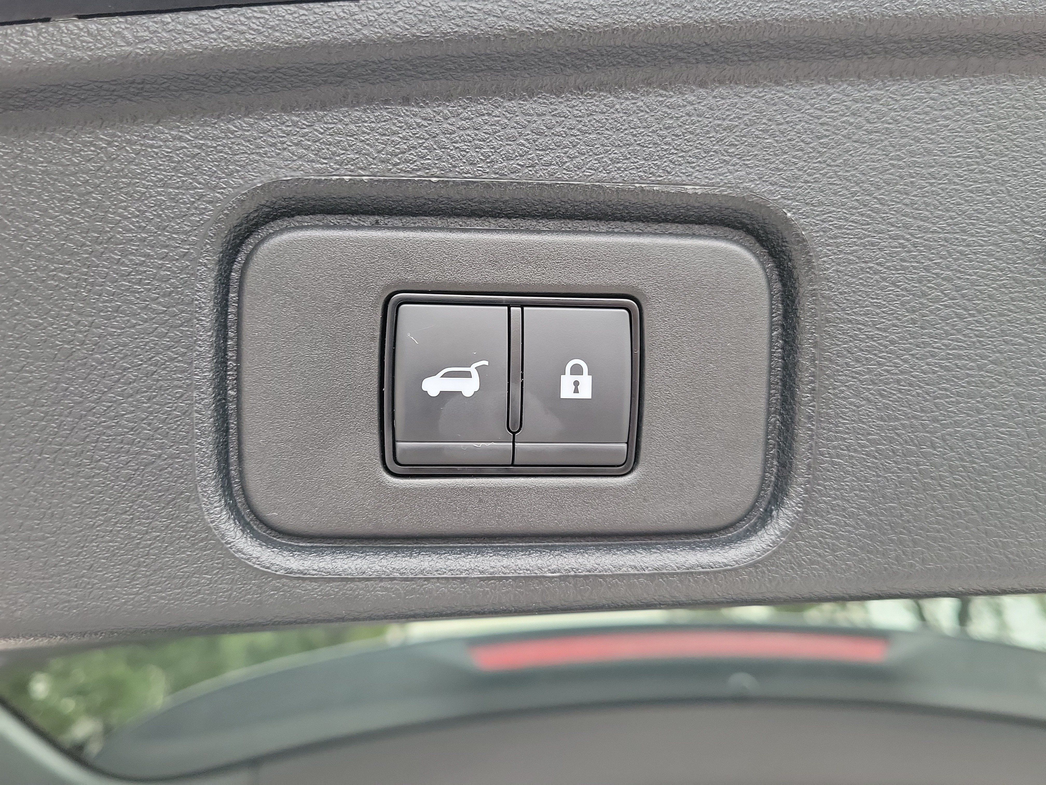 Certified 2025 Nissan Pathfinder SL FWD image 10