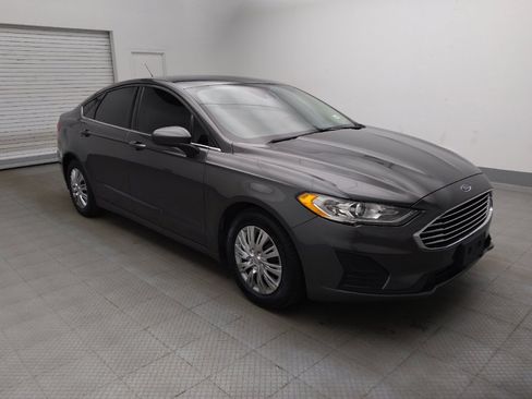 Used 2019 Ford Fusion S FWD image 13