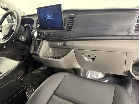 Used 2025 Ford Transit 250 148 Medium Roof RWD image 11