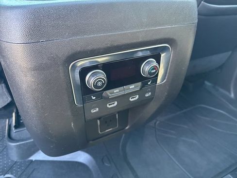 Used 2021 Chevrolet Suburban High Country AWD/4WD image 20