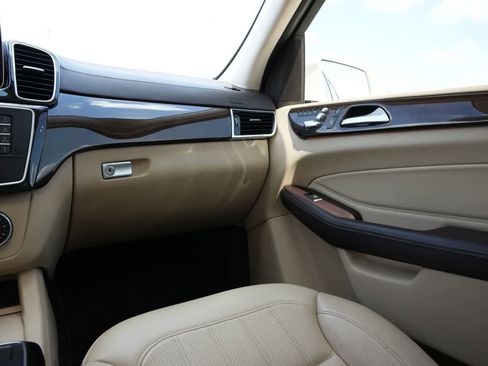 Used 2017 Mercedes-Benz GLS 450 4MATIC image 8