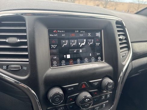 Used 2021 Jeep Grand Cherokee Freedom Edition image 24