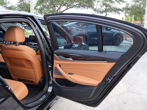 Used 2023 BMW 540i w/ M Sport Package RWD image 27