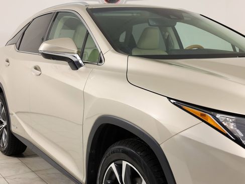 Used 2019 Lexus RX 450h AWD image 38