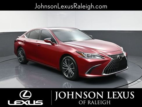 Used 2023 Lexus ES 300h w/ Premium Package image 3