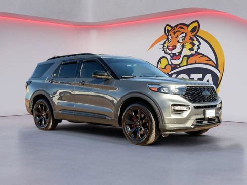 Used 2021 Ford Explorer ST w/ Equipment Group 401A image 3