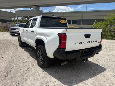 Used 2025 Toyota Tacoma SR w/ SR Upgrade Package RWD image 5