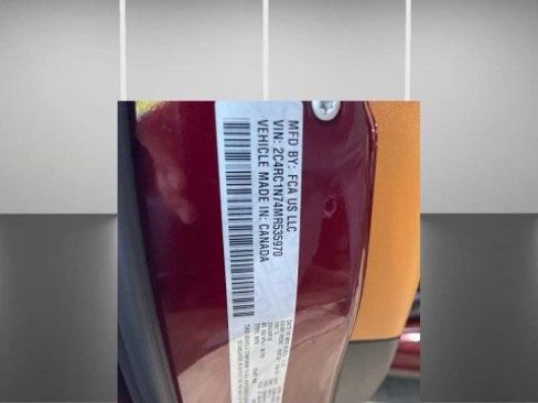 Used 2021 Chrysler Pacifica Pinnacle FWD image 24