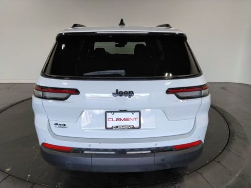 Used 2024 Jeep Grand Cherokee L Laredo AWD/4WD image 7