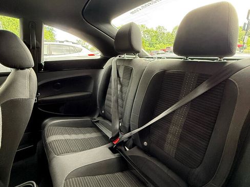 Used 2013 Volkswagen Beetle 2.0T image 10