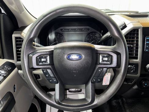 Used 2020 Ford F250 XL w/ Power Equipment Group image 18