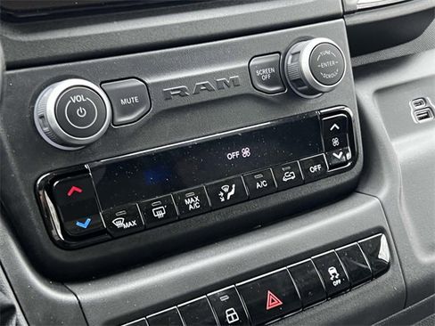 New 2026 RAM ProMaster 2500 w/ Convenience Group image 21