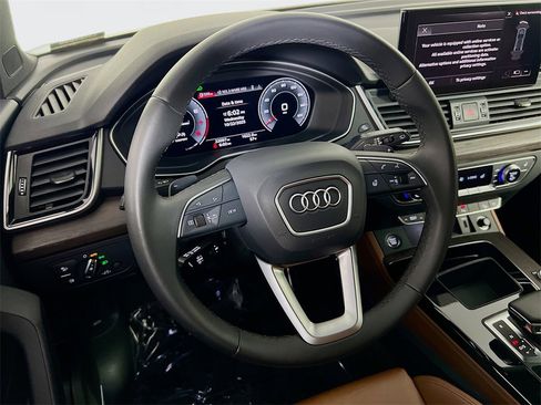 Used 2024 Audi Q5 2.0T Premium Plus image 12