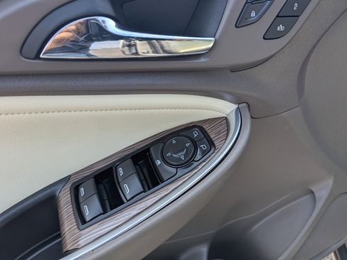 Used 2024 Chevrolet Malibu LT image 12