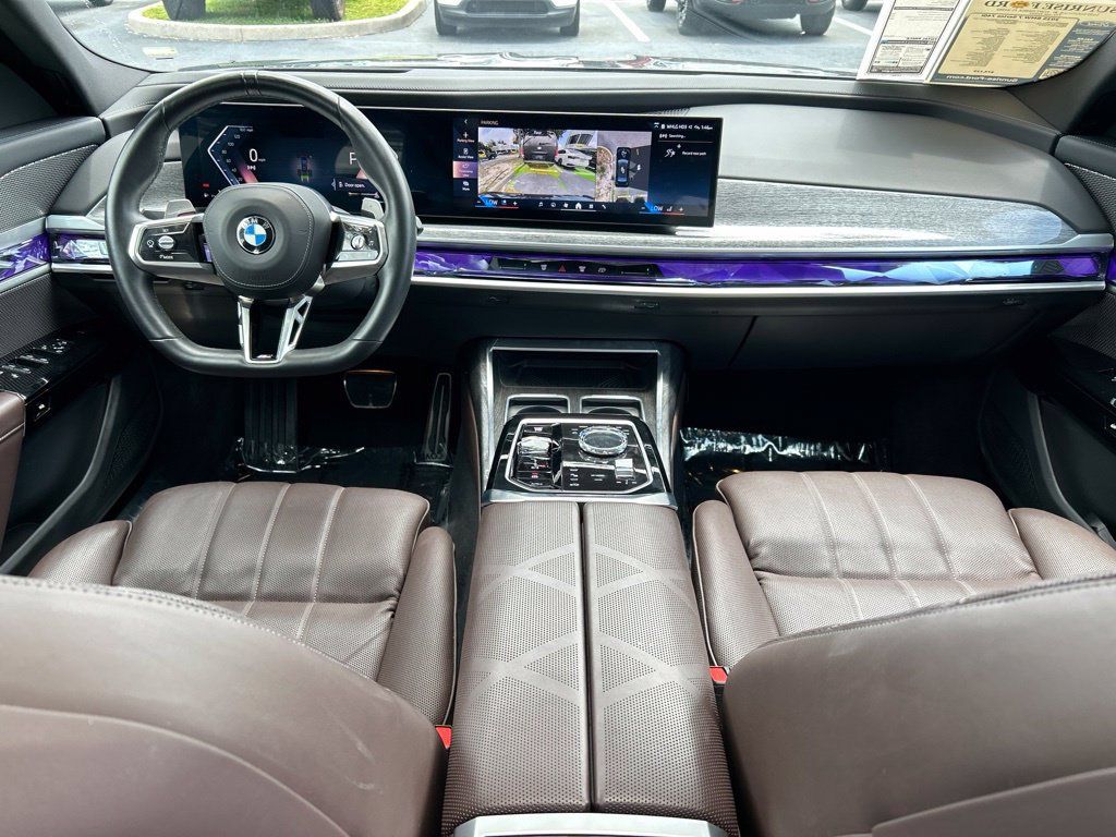 Used 2025 BMW 740i RWD image 10