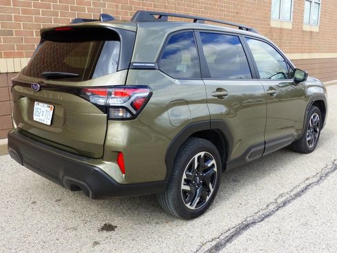 Used 2025 Subaru Forester Limited w/ Popular Package #1 image 11