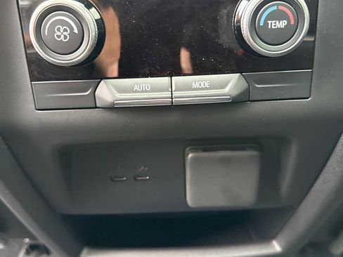 Used 2025 Buick Enclave Sport Touring w/ Power Package image 14