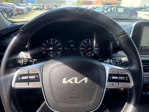 Used 2022 Kia Telluride LX image 29