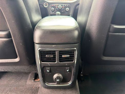 Used 2014 Dodge Charger R/T RWD image 21