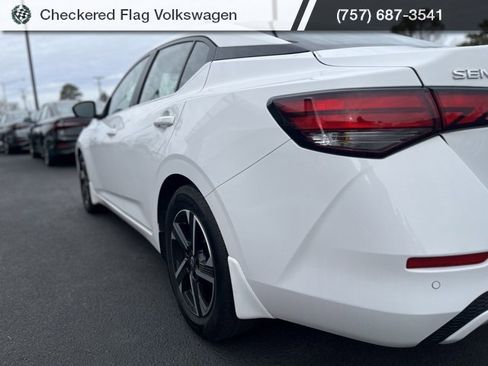 Used 2024 Nissan Sentra SV image 5