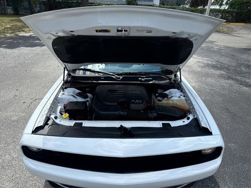 Used 2020 Dodge Challenger SXT w/ Blacktop Package image 10